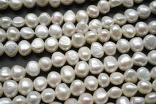 Load image into Gallery viewer, (86-90 grains per row) Freshwater pearl green small baroque @ 18 yen