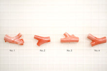 Load image into Gallery viewer, (1 row 43 cm) High quality Kochi natural color peach coral Yatara beads + round ball peach coral