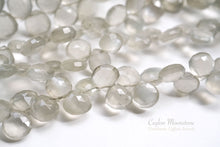 Load image into Gallery viewer, 宝石質 セイロンムーンストーン グレー スリランカ マロンカット
