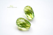 Load image into Gallery viewer, (No.1-3)琥珀 アンバー 片穴あき ペア ルース