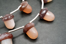 画像をギャラリービューアに読み込む, (2/8粒)高品質 ムーンストーン どんぐり カービングビーズ