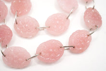 画像をギャラリービューアに読み込む, グァバクォーツ フラワーカービング アンイーブンシェイプ ダブルホール