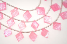 画像をギャラリービューアに読み込む, (2pc/1連)ピンククォーツァイト MOP シェル フラワーカービング