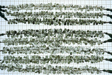 Load image into Gallery viewer, (M,L/半連,1連)宝石質 グリーンルチルクォーツ ファセットドロップ アクチノライトインクォーツ