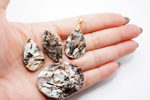 画像をギャラリービューアに読み込む, (No.1-4)ロシア産 アストロフィライト ルース 穴あり/無し