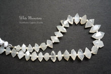 画像をギャラリービューアに読み込む, (1連)宝石質 ホワイトムーンストーン ファンシーシェイプ 両剣