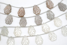 画像をギャラリービューアに読み込む, (No.1-2)ピーコック カービング ムーンストーン 彫り