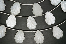 画像をギャラリービューアに読み込む, (No.1-2)ピーコック カービング ムーンストーン 彫り