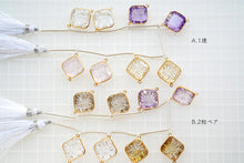 画像をギャラリービューアに読み込む, (A,B-2/8粒)宝石質 4種クォーツ スクエア バックカービング SV925+K18GP 枠付き ダブルループ