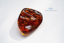 Load image into Gallery viewer, (A/B)琥珀 アンバー バルチックアンバー ルース