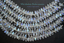 Load image into Gallery viewer, (半連/1連)高品質 ホワイト ラブラドライト ブルームーンストーン ファセットマーキス