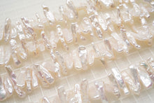 画像をギャラリービューアに読み込む, (半連/1連)高品質 淡水パール 白 スティックパール バロック びわ風