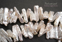 画像をギャラリービューアに読み込む, (半連/1連)高品質 淡水パール 白 スティックパール バロック びわ風