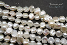 Load image into Gallery viewer, Freshwater Pearl Poppy Baroque Creo Hole White 38 cm