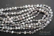 Load image into Gallery viewer, Freshwater Pearl Poppy Baroque Creo Hole White 38 cm