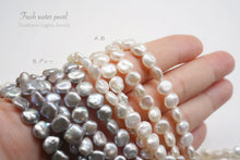 Load image into Gallery viewer, Freshwater Pearl Poppy Baroque Creo Hole White 38 cm