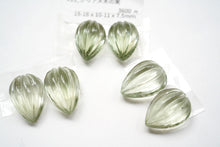 Load image into Gallery viewer, (No.3-15)宝石質 ジェムストーン ルース 穴あき カービング