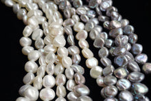 Load image into Gallery viewer, Freshwater Pearl Poppy Baroque Creo Hole White 38 cm