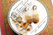 Load image into Gallery viewer, (No.1-32)モンタナアゲート ペアルース 上部穴あき ペアシェイプ オーバル