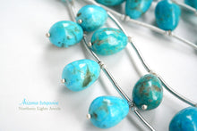 画像をギャラリービューアに読み込む, 宝石質 アリゾナ産 ターコイズ 大粒 縦穴 エッグシェイプ スムースドロップ