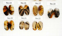 Load image into Gallery viewer, (No.1-22)モンタナアゲート ペアルース 上部片穴あき オーバル