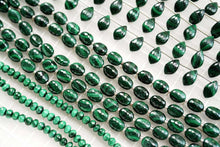 画像をギャラリービューアに読み込む, (半連/1連)宝石質 マラカイト 小さめ フラットシャンデリア マイクロカット