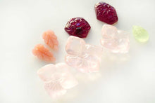 画像をギャラリービューアに読み込む, (#23-30) ピンクオパール ルビー ローズクォーツ プレナイト 穴あき カービング ルース