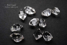 画像をギャラリービューアに読み込む, 【大/小,ペアルース】上質 パキスタン産 ロック・クリスタル 片穴 ダイアモンドクォーツ