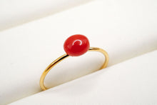 Load image into Gallery viewer, (1/4, half-strand, 1-strand) Akoya pearls from Ise-Shima, horn, poppy, untoned, natural gray