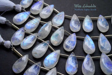 Load image into Gallery viewer, (2pc/10pc)宝石質 ホワイトラブラドライト レインボームーンストーン スムースペアシェイプ