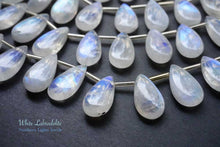 Load image into Gallery viewer, (2pc/10pc)宝石質 ホワイトラブラドライト レインボームーンストーン スムースペアシェイプ