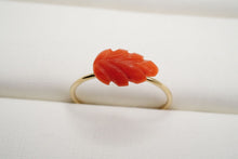 Load image into Gallery viewer, (1/4, half-strand, 1-strand) Akoya pearls from Ise-Shima, horn, poppy, untoned, natural gray