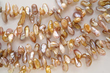 Load image into Gallery viewer, (1 row 35 cm, 25 pieces) Freshwater pearl puff coin natural color mauve pink ~ purple