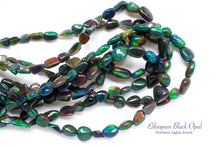 画像をギャラリービューアに読み込む, (半連/1連)宝石質 エチオピア産 ブラックオパール タンブル ナゲット さざれ