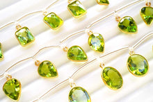 Load image into Gallery viewer, (3種)宝石質 ペリドット ヴェルメイユ 銀製フレーム チャーム ルースカット