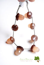 画像をギャラリービューアに読み込む, (2/8粒)高品質 ムーンストーン どんぐり カービングビーズ