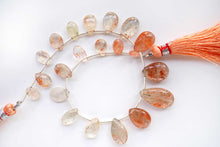 Load image into Gallery viewer, グリーンフェルスパー サンストーン スムース ペアシェイプ