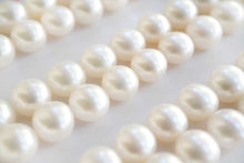 Load image into Gallery viewer, (Grain Selling) Freshwater Pearl, Flower, Moon, No Hole, Loose