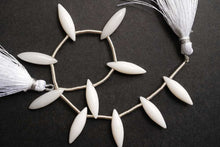 Load image into Gallery viewer, (No.1-3)高品質 ホワイトアゲート オリーブ ツイステッドオーバル