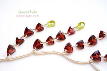 Load image into Gallery viewer, (2列10pc/1連50pc)宝石質 ガーネット ペリドット ダブルホール ルースカット トリリオン ペアシェイプ
