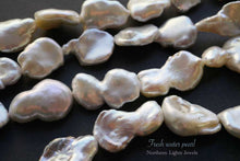 画像をギャラリービューアに読み込む, (A/B)上質 淡水パール 白 ユニーク バロック 38cm