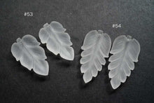 画像をギャラリービューアに読み込む, (No.53.54)宝石質 ロック・クリスタル 葉っぱ リーフカービング