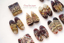 Load image into Gallery viewer, (No.1-48)クレイジーレースジャスパー ペアルース 上部穴あき 裏フラット