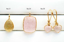 画像をギャラリービューアに読み込む, (No.51-59)宝石質 ジェムストーン カービング ルース 銀製フレーム(K18gp) ペンダント ピアス