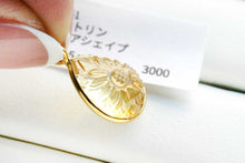 画像をギャラリービューアに読み込む, (No.51-59)宝石質 ジェムストーン カービング ルース 銀製フレーム(K18gp) ペンダント ピアス