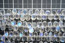 Load image into Gallery viewer, (半連/1連)宝石質 ホワイトラブラドライト レインボームーンストーン ファセットペアシェイプ