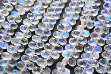 Load image into Gallery viewer, (半連/1連)宝石質 ホワイトラブラドライト レインボームーンストーン ファセットペアシェイプ