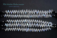 画像をギャラリービューアに読み込む, (半連/1連)上質 ホワイトラブラドライト レインボームーンストーン リーフカービング