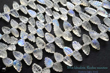 画像をギャラリービューアに読み込む, (半連/1連)上質 ホワイトラブラドライト レインボームーンストーン リーフカービング