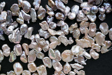 画像をギャラリービューアに読み込む, (ライトパープル/アイボリー〜ライトピンク)淡水パール 天然色 39cm ケシ風 バロック クレオ穴